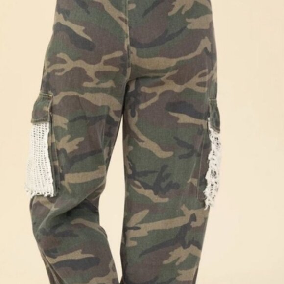POL Bohemian Camo Luxe Joggers Pant sz L - Picture 3 of 4